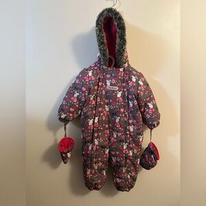 (K) OSHKOSH one piece snowsuit. Size 18Months. EUC.